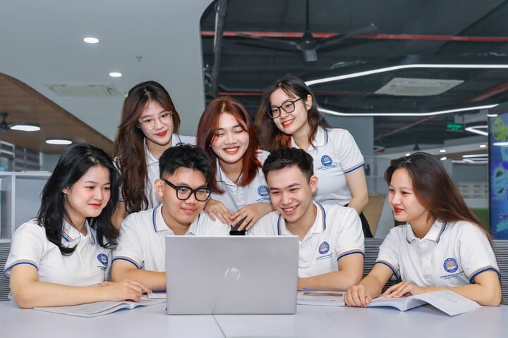Học phí trường Đại học Thương mại cao nhất 260 triệu đồng/khóa - Ảnh 1. Học phí trường Đại học Thương mại cao nhất 260 triệu đồng/khóa - Ảnh 1.