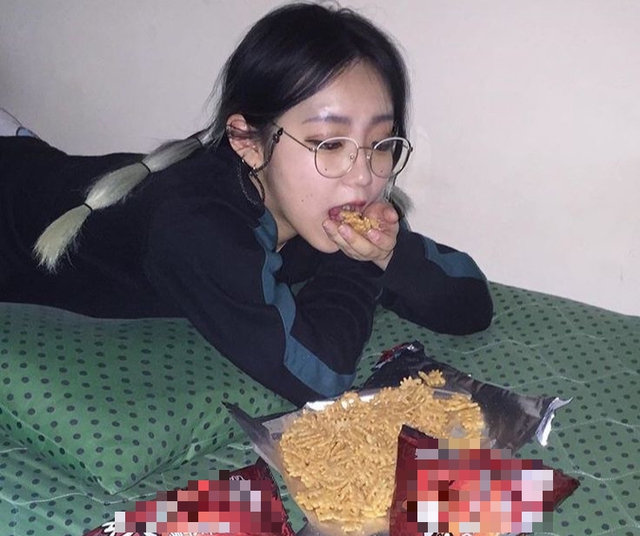 Nói thẳng: Còn làm 4 việc này trước khi đi ngủ đừng trách mạch máu bị bịt kín, sớm “cứng như đá” - Ảnh 2. Nói thẳng: Còn làm 4 việc này trước khi đi ngủ đừng trách mạch máu bị bịt kín, sớm “cứng như đá” - Ảnh 2.