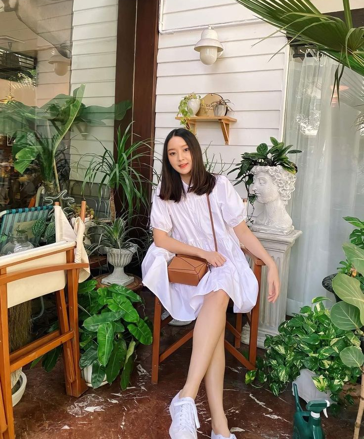 Tiêu dùng ngược đang trở thành lựa chọn khôn ngoan: Giới trẻ bây giờ không sống hà tiện, rất biết cách tiết kiệm thông minh - Ảnh 1. Tiêu dùng ngược đang trở thành lựa chọn khôn ngoan: Giới trẻ bây giờ không sống hà tiện, rất biết cách tiết kiệm thông minh - Ảnh 1.