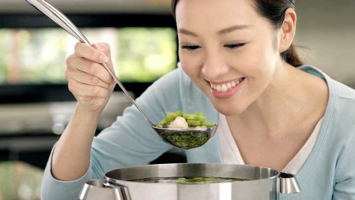 Các mẹo chữa mặn thức ăn khi nêm nếm quá tay - Ảnh 1. Các mẹo chữa mặn thức ăn khi nêm nếm quá tay - Ảnh 1.