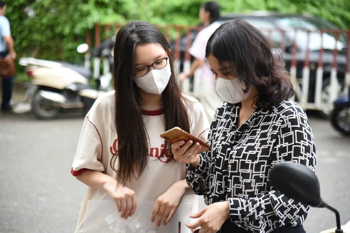 Hơn 5.700 em tranh suất vào lớp 10 THPT chuyên có tỷ lệ 'chọi' cao nhất Hà Nội - Ảnh 2.