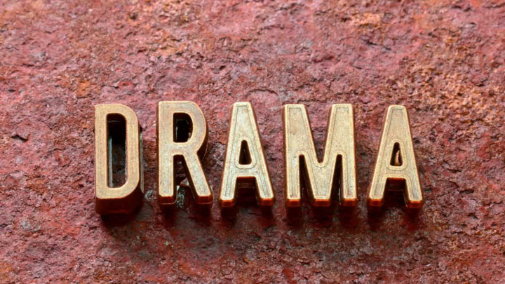 Từ 'Drama' là gì mà khiến cư dân mạng quên ăn, quên ngủ - Ảnh 1. Từ 'Drama' là gì mà khiến cư dân mạng quên ăn, quên ngủ - Ảnh 1.