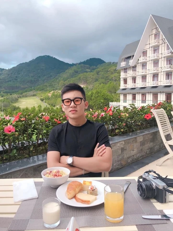 Dàn thí sinh 'Giọng hát Việt nhí' mùa đầu tiên sau hơn 1 thập kỷ: Quán quân chật vật tìm sự nghiệp, thí sinh bị loại đã thành công từ lâu- Ảnh 10. Dàn thí sinh 'Giọng hát Việt nhí' mùa đầu tiên sau hơn 1 thập kỷ: Quán quân chật vật tìm sự nghiệp, thí sinh bị loại đã thành công từ lâu- Ảnh 10.