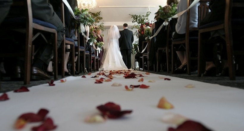 Triệu ph&uacute; "mạnh tay" chi hơn 420 triệu đồng để thu&ecirc; người "thử l&ograve;ng" vợ sắp cưới - Ảnh 1.