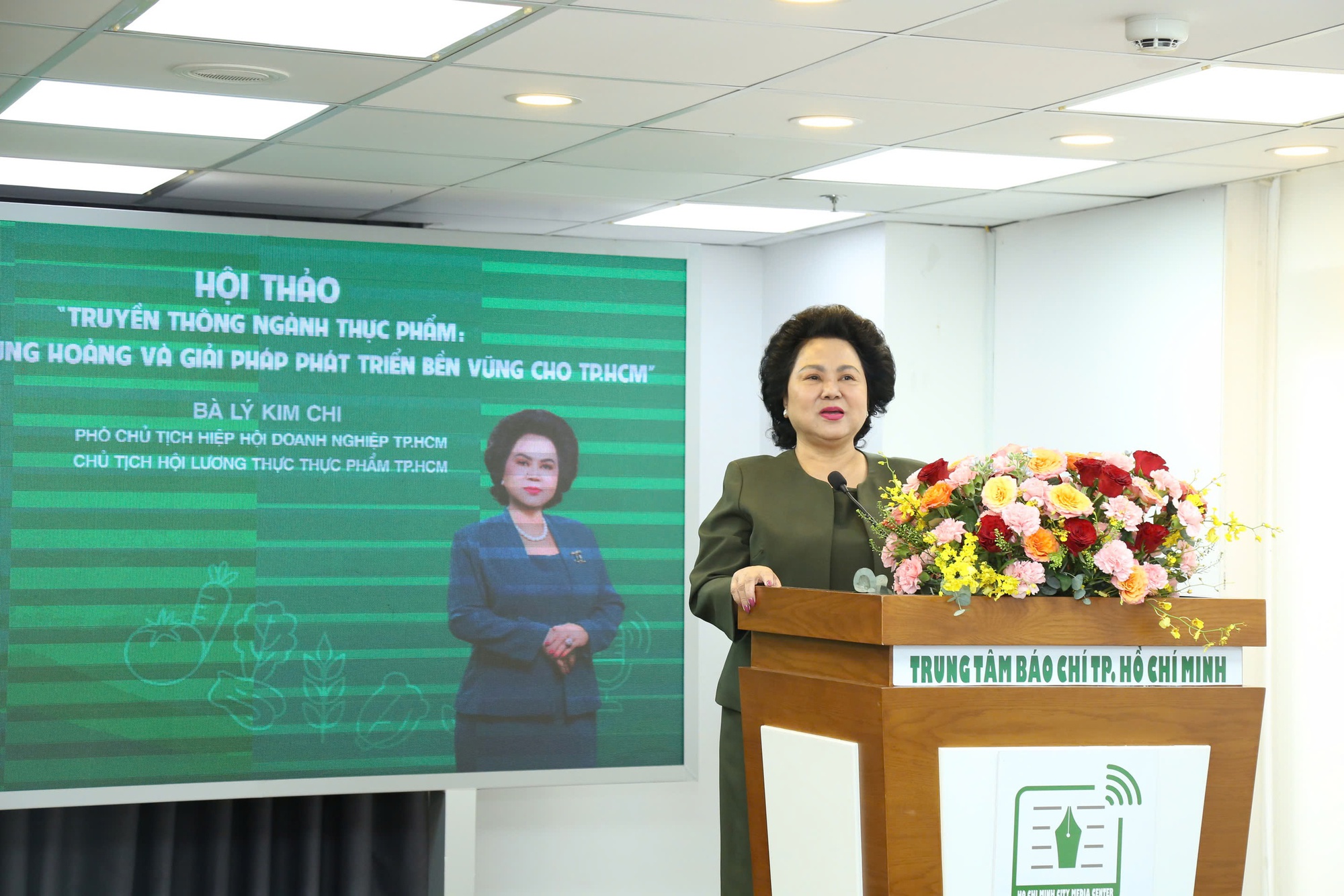 Từ vụ trứng gà giả, kẹo Kera..., TP HCM sẽ lập danh sách đen các KOL tham gia truyền thông "bẩn" - Ảnh 2. TP HCM xây dựng danh sách "trắng", "đen" về KOLs, KOCs trong lĩnh vực thực phẩm - Ảnh 2.