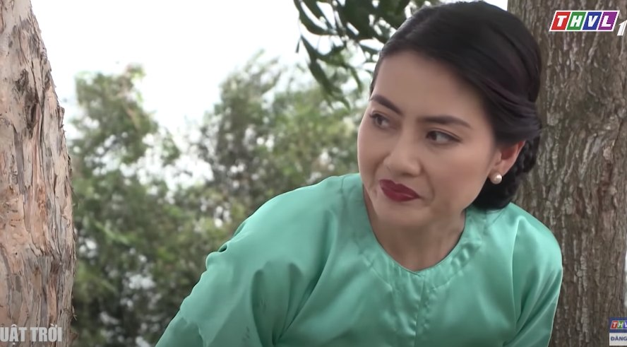 Vbiz có mỹ nhân càng ác càng hot rần rần, đóng 1 phim mà hốt nguyên rổ meme xài cả đời chưa hết - Ảnh 9. Vbiz có mỹ nhân càng ác càng hot rần rần, đóng 1 phim mà hốt nguyên rổ meme xài cả đời chưa hết - Ảnh 9.