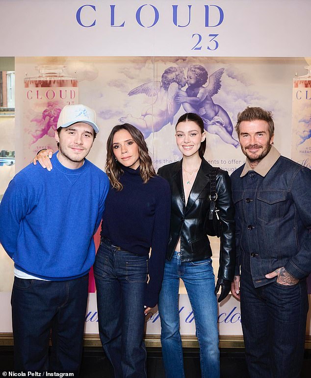 Con trai Beckham ẩn hình xăm “mama’s boy”, chính thức chọn về “phe” vợ?- Ảnh 7. Con trai Beckham ẩn hình xăm “mama’s boy”, chính thức chọn về “phe” vợ?- Ảnh 7.