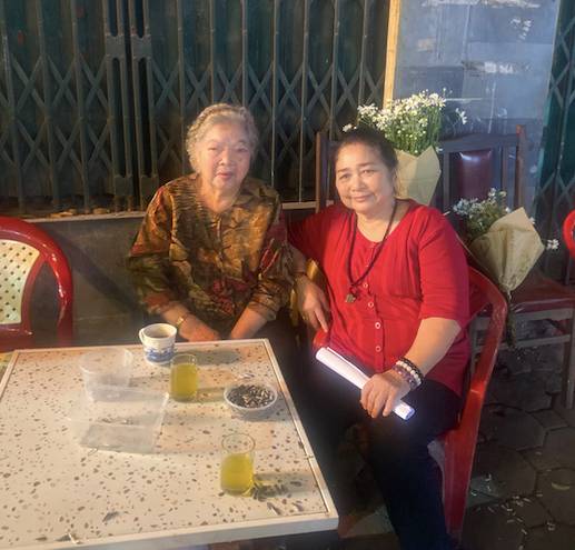 Nữ NSƯT sinh được 3 "ngọc nữ Việt": Chồng đưa đơn ký luôn, U90 thích la cà trên đường Phan Đình Phùng - Ảnh 2. Nữ NSƯT sinh được 3 "ngọc nữ Việt": Chồng đưa đơn ký luôn, U90 thích la cà trên đường Phan Đình Phùng - Ảnh 2.