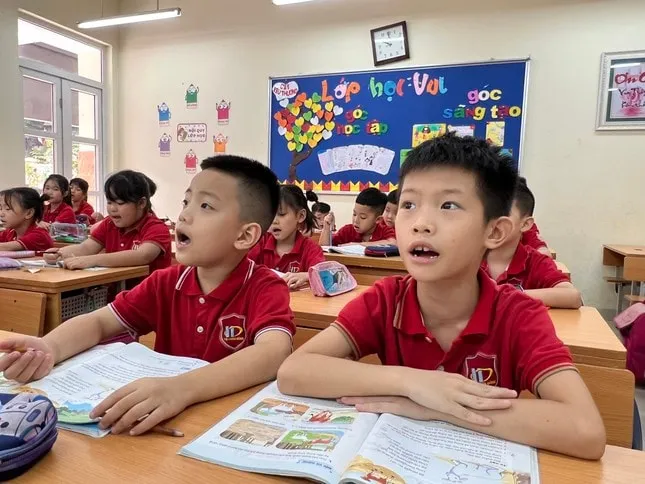 Hà Nội dự chi hơn 3.000 tỷ đồng hỗ trợ bữa trưa cho học sinh tiểu học - Ảnh 1. Hà Nội dự chi hơn 3.000 tỷ đồng hỗ trợ bữa trưa cho học sinh tiểu học - Ảnh 1.