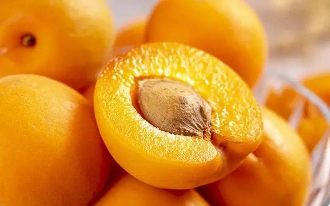 Tháng 6 ưu ái cho 6 loại quả giàu nước, có loại là &quot;kem chống nắng&quot; kiêm luôn &quot;kem nhả nắng&quot;, không biết mà ăn thì quá phí