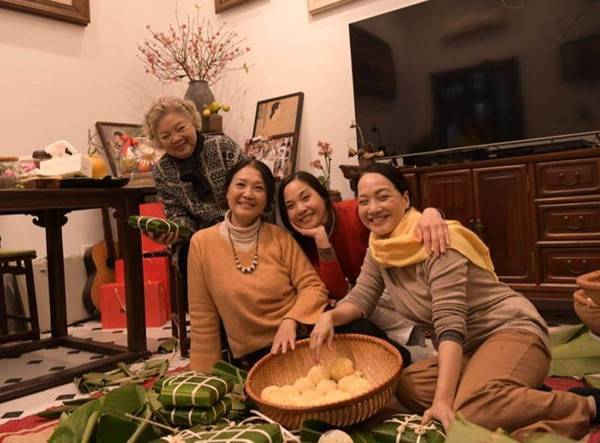 Nữ NSƯT sinh được 3 "ngọc nữ Việt": Chồng đưa đơn ký luôn, U90 thích la cà trên đường Phan Đình Phùng - Ảnh 1. Nữ NSƯT sinh được 3 "ngọc nữ Việt": Chồng đưa đơn ký luôn, U90 thích la cà trên đường Phan Đình Phùng - Ảnh 1.