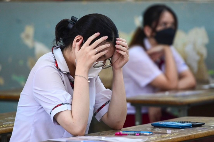 Sĩ tử sốc khi ĐH Khoa học Xã hội và Nhân văn bỏ khối C vào phút chót - Ảnh 2. Sĩ tử sốc khi ĐH Khoa học Xã hội và Nhân văn bỏ khối C vào phút chót - Ảnh 2.