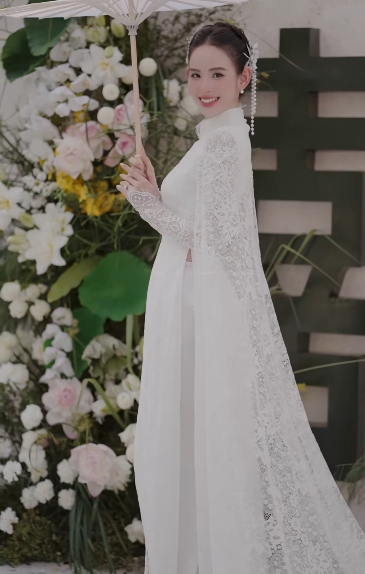 "Kim Tae Hee Việt Nam" 2K2 cưới vội thiếu gia vì đang mang thai con đầu lòng? - Ảnh 1. "Kim Tae Hee Việt Nam" 2K2 cưới vội thiếu gia vì đang mang thai con đầu lòng? - Ảnh 1.