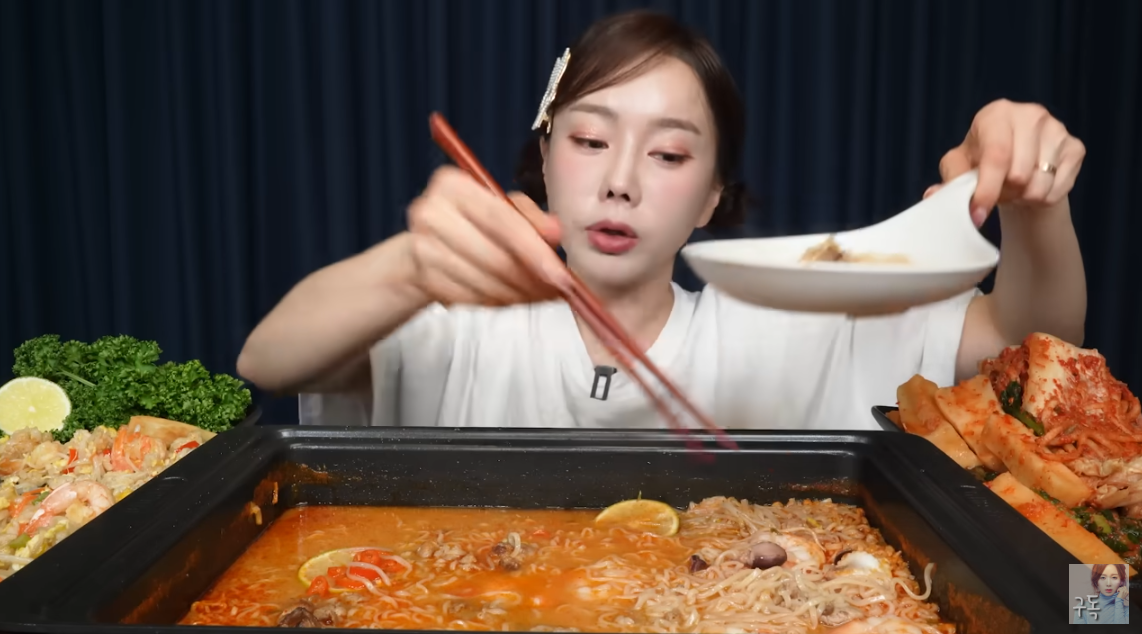 "Mỹ nhân màn ảnh" đổi đời ngoạn mục: Hiện tại thu nhập 1 tháng hơn cả 14 năm đóng phim! - Ảnh 2. "Mỹ nhân màn ảnh" đổi đời ngoạn mục: Hiện tại thu nhập 1 tháng hơn cả 14 năm đóng phim! - Ảnh 2.