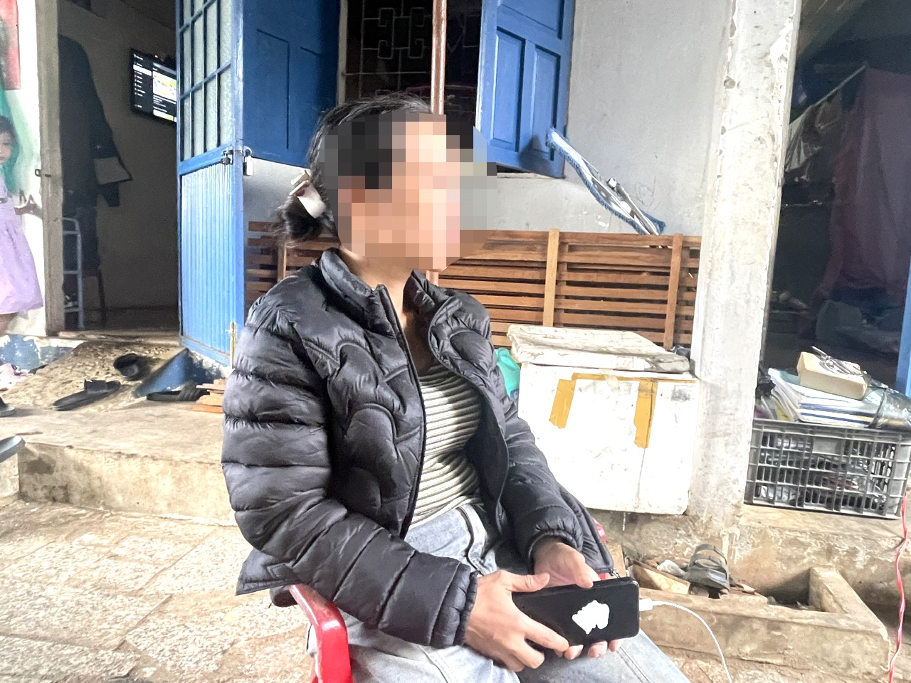Hai con gái nghi bị hiếp dâm, người mẹ lên mạng "cầu cứu"- Ảnh 1. Hai con gái nghi bị hiếp dâm, người mẹ lên mạng "cầu cứu"- Ảnh 1.