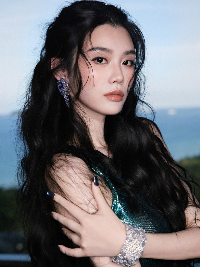 Đại hội mỹ nhân tại event Vogue: Chương Nhược Nam xinh nhưng sến, NingNing giật trọn spotlight- Ảnh 11.