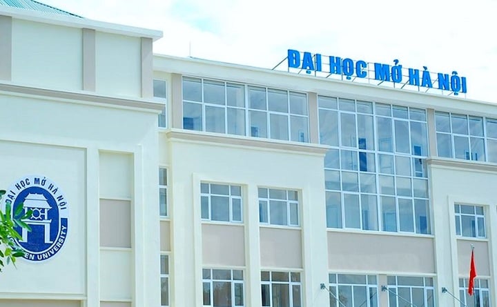 Thêm đại học 'quay xe', xét tuyển khối C00 trở lại - Ảnh 1. Thêm đại học 'quay xe', xét tuyển khối C00 trở lại - Ảnh 1.