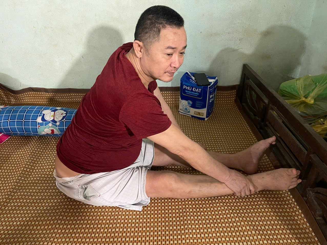 Chồng gặp nạn nguy kịch, con dâu bỏ đi để lại 2 cháu nội thơ dại, gia đình người phụ nữ lâm cảnh khốn cùng- Ảnh 3. Chồng gặp nạn nguy kịch, con dâu bỏ đi để lại 2 cháu nội thơ dại, gia đình người phụ nữ lâm cảnh khốn cùng- Ảnh 3.