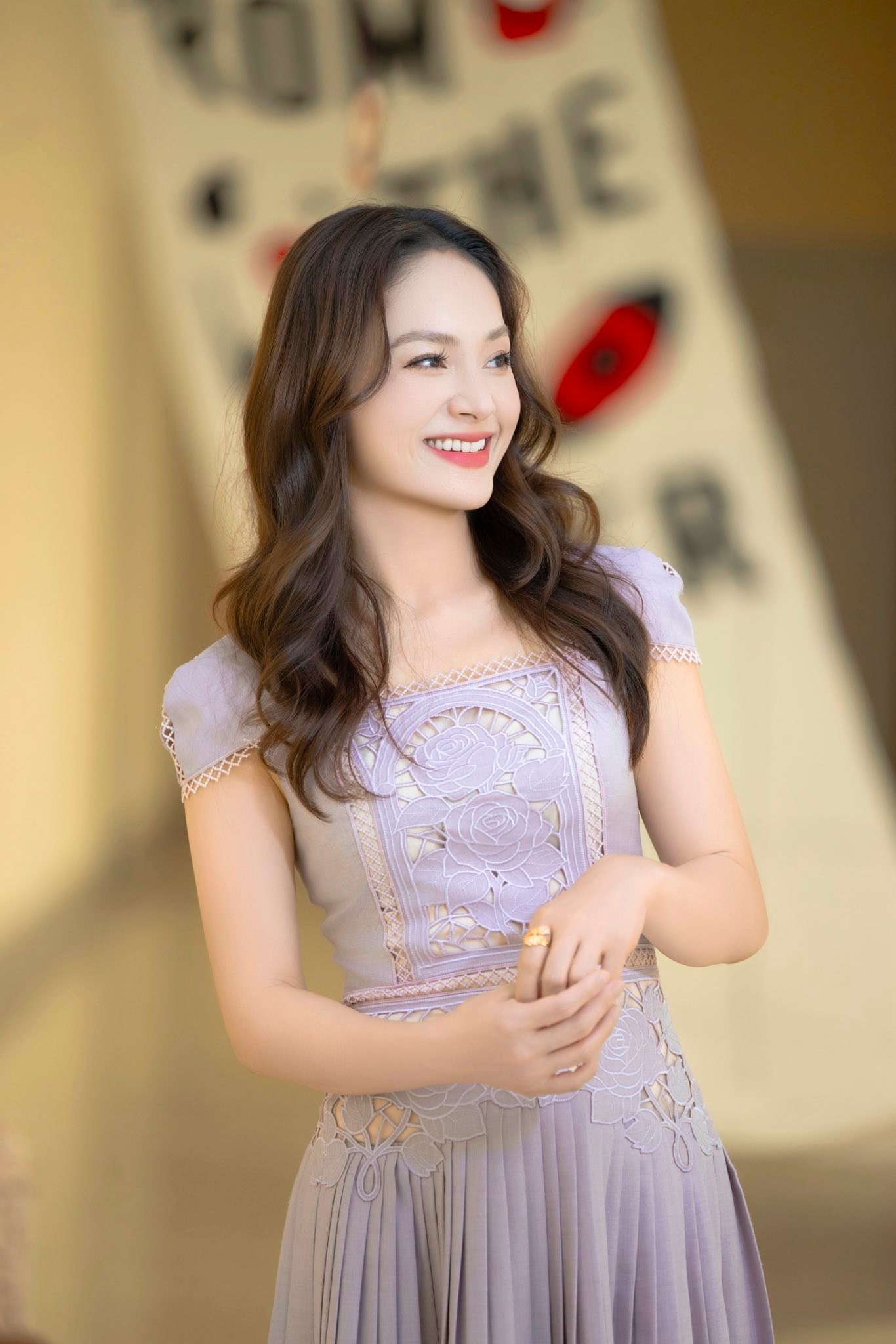 Nữ diễn viên Việt mất tích suốt 2 năm vì bị trầm cảm, sụt 24kg đến nỗi gầy trơ xương cổ - Ảnh 1. Nữ diễn viên Việt mất tích suốt 2 năm vì bị trầm cảm, sụt 24kg đến nỗi gầy trơ xương cổ - Ảnh 1.