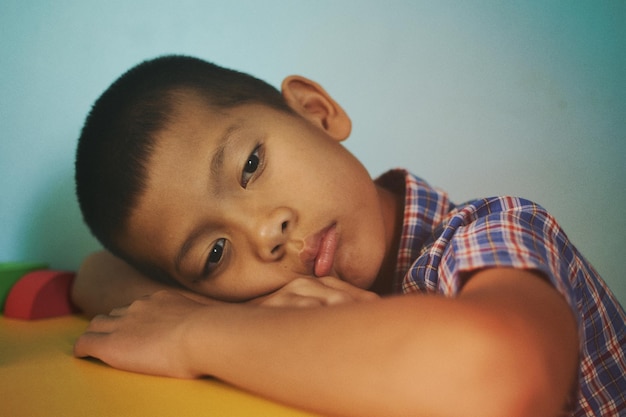 Nhà văn nói: 1 người nóng nảy, vô lễ ở nhà nhưng lễ phép, tử tế với người ngoài không phải là bất hiếu mà là vì 3 lý do sau - Ảnh 1.
