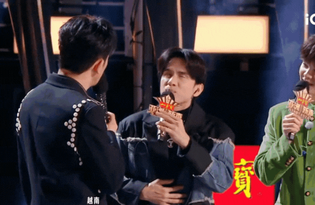 thiet-ke-chua-co-ten-8-1749265947069144561762-1749286542534-17492865439601955366971.gif