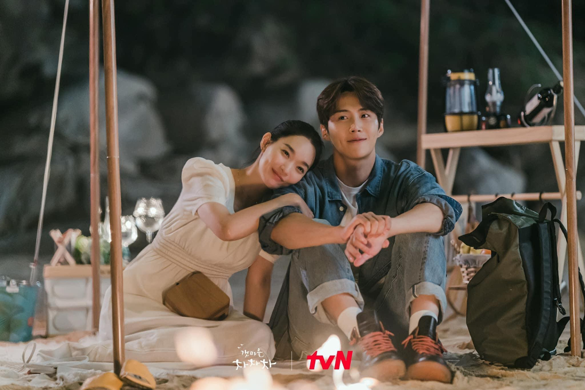 6 bộ phim hài lãng mạn giúp thư giãn tâm trí: Vừa cười sảng khoái, vừa được chữa lành thì còn gì bằng- Ảnh 1. 6 bộ phim hài lãng mạn giúp thư giãn tâm trí: Vừa cười sảng khoái, vừa được chữa lành thì còn gì bằng- Ảnh 1.