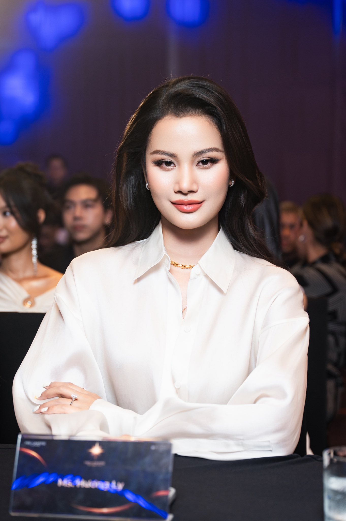 Vbiz có thêm tin hỷ: Á hậu Việt "chốt đơn" với bạn trai thiếu gia, lần đầu lộ chi tiết về đám cưới- Ảnh 4. Vbiz có thêm tin hỷ: Á hậu Việt "chốt đơn" với bạn trai thiếu gia, lần đầu lộ chi tiết về đám cưới- Ảnh 4.