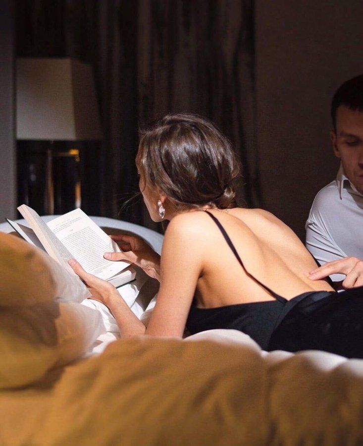 Xem ''Sex Life'' 1 mình giữa đêm, tôi bất giác nhìn chồng bật cười, phát hiện ra tại sao hôn nhân không hạnh phúc- Ảnh 2. Xem ''Sex Life'' 1 mình giữa đêm, tôi bất giác nhìn chồng bật cười, phát hiện ra tại sao hôn nhân không hạnh phúc- Ảnh 2.