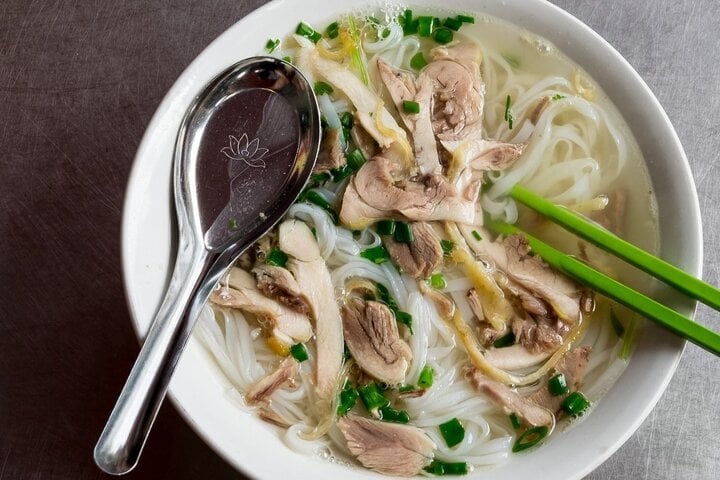 chickenpho-08365828-1749379139554-17493791398871989083707.jpg