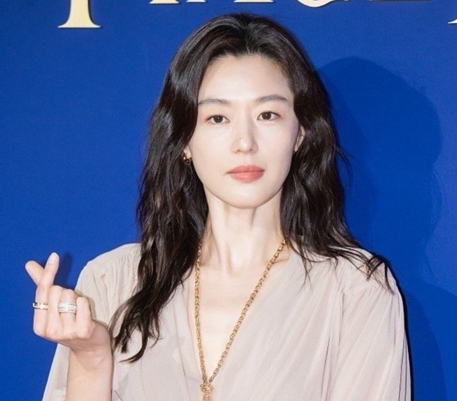 Nóng: Chồng Jeon Ji Hyun bị bóc là “đại gia rởm”, thua lỗ 287 tỷ khiến “mợ chảnh” gánh còng lưng- Ảnh 4. Nóng: Chồng Jeon Ji Hyun bị bóc là “đại gia rởm”, thua lỗ 287 tỷ khiến “mợ chảnh” gánh còng lưng- Ảnh 4.
