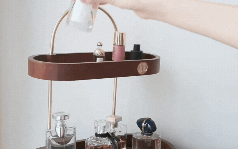 Xịt đúng mùi, đổi cả vận may: 3 con giáp càng dùng nước hoa này càng hút tài lộc mùa hè - Ảnh 1. Xịt đúng mùi, đổi cả vận may: 3 con giáp càng dùng nước hoa này càng hút tài lộc mùa hè - Ảnh 1.