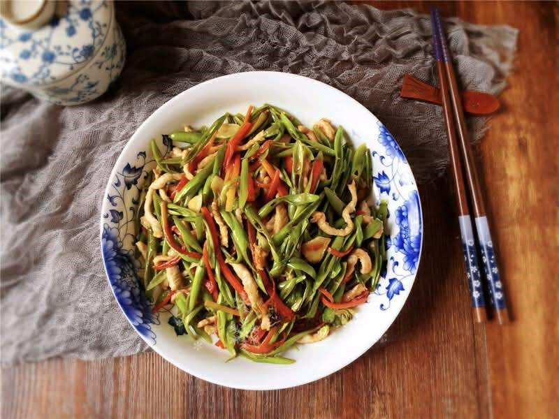 2 món rau và 1 món canh cực ngon giúp bạn luân phiên đổi thực đơn cho gia đình trong bữa cơm mùa hè - Ảnh 9. 2 món rau và 1 món canh cực ngon giúp bạn luân phiên đổi thực đơn cho gia đình trong bữa cơm mùa hè - Ảnh 9.