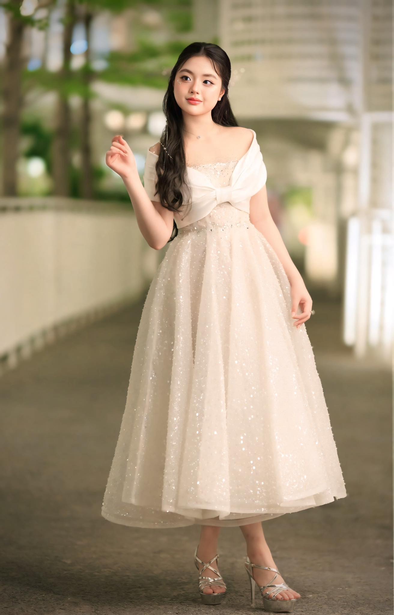 Những Những