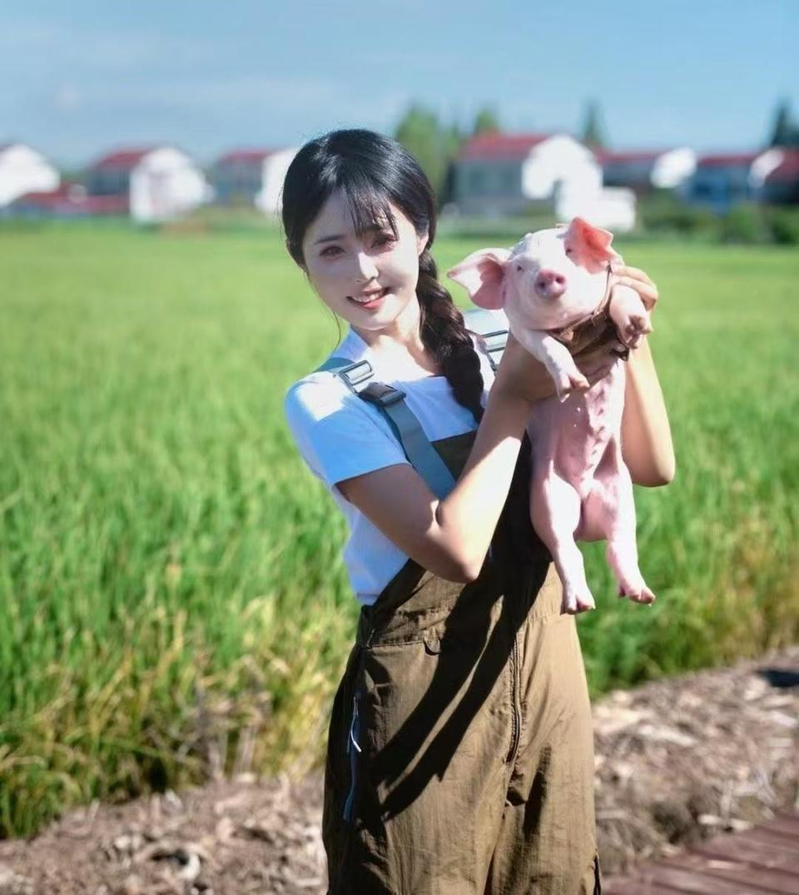Tiếp viên hàng không nghỉ việc để làm một việc “nghe thôi đã thấy sợ”: Kiếm hơn 700 triệu trong 2 tháng - Ảnh 1. Tiếp viên hàng không nghỉ việc để làm một việc “nghe thôi đã thấy sợ”: Kiếm hơn 700 triệu trong 2 tháng - Ảnh 1.