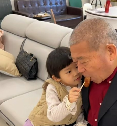 Bố tôi chỉ dạy một câu: Đừng để tiền điều khiển cuộc đời con và tôi đã thoát được 3 quyết định sai lầm nhờ đó - Ảnh 2. Bố tôi chỉ dạy một câu: Đừng để tiền điều khiển cuộc đời con và tôi đã thoát được 3 quyết định sai lầm nhờ đó - Ảnh 2.