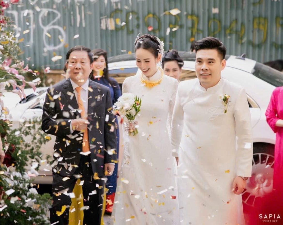 Mỹ nhân 2k2 vừa lấy chồng hào môn gây tranh cãi vì làm 1 việc chưa từng có trong tiền lệ Vbiz!- Ảnh 2. Mỹ nhân 2k2 vừa lấy chồng hào môn gây tranh cãi vì làm 1 việc chưa từng có trong tiền lệ Vbiz!- Ảnh 2.