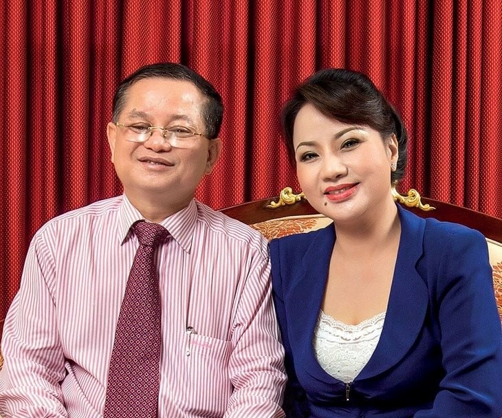 Ái nữ đầu lòng của "nữ hoàng cổ phiếu" Chu Thị Bình - thế hệ kế thừa "vua tôm" Minh Phú: 21 tuổi đã lọt top người giàu, hiện nắm giữ khối tài sản trăm tỷ, được đề cử vào HĐQT - Ảnh 1. Ái nữ đầu lòng của "nữ hoàng cổ phiếu" Chu Thị Bình - thế hệ kế thừa "vua tôm" Minh Phú: 21 tuổi đã lọt top người giàu, hiện nắm giữ khối tài sản trăm tỷ, được đề cử vào HĐQT - Ảnh 1.