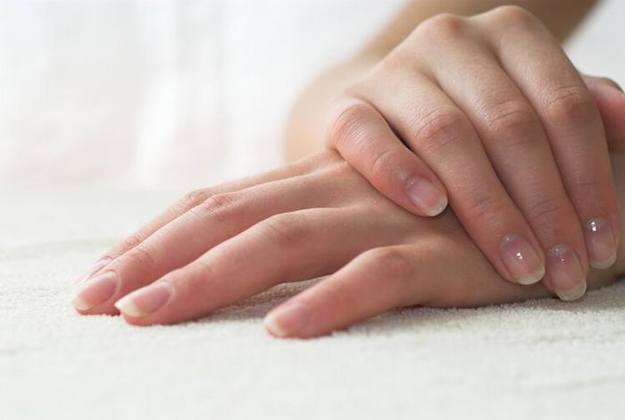 Nhìn vào mu bàn tay có thể biết được tuổi thọ của một người: Những người sống lâu thường có các biểu hiện này trên bàn tay- Ảnh 3. Nhìn vào mu bàn tay có thể biết được tuổi thọ của một người: Những người sống lâu thường có các biểu hiện này trên bàn tay- Ảnh 3.