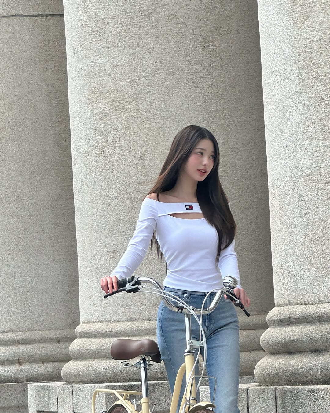 Chiếc quần 