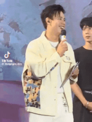 Bắt cận thái độ ca nương Kiều Anh khi thành Bắt cận thái độ ca nương Kiều Anh khi thành