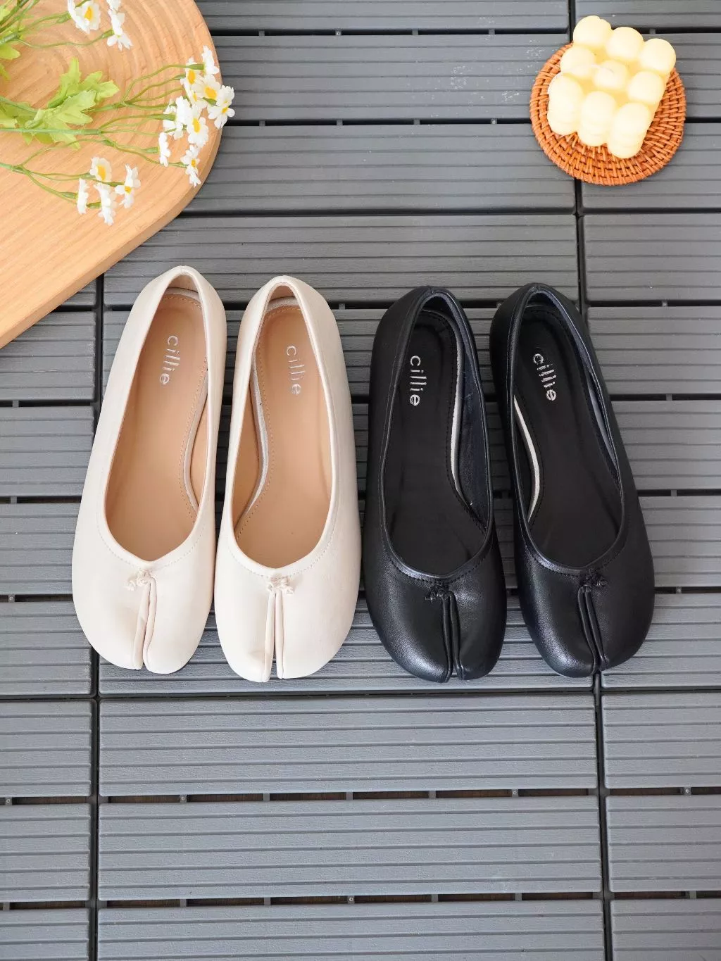 Đôi &quot;giày móng ngựa&quot; 30 triệu mà Lisa diện mãi không chán - Ảnh 5.