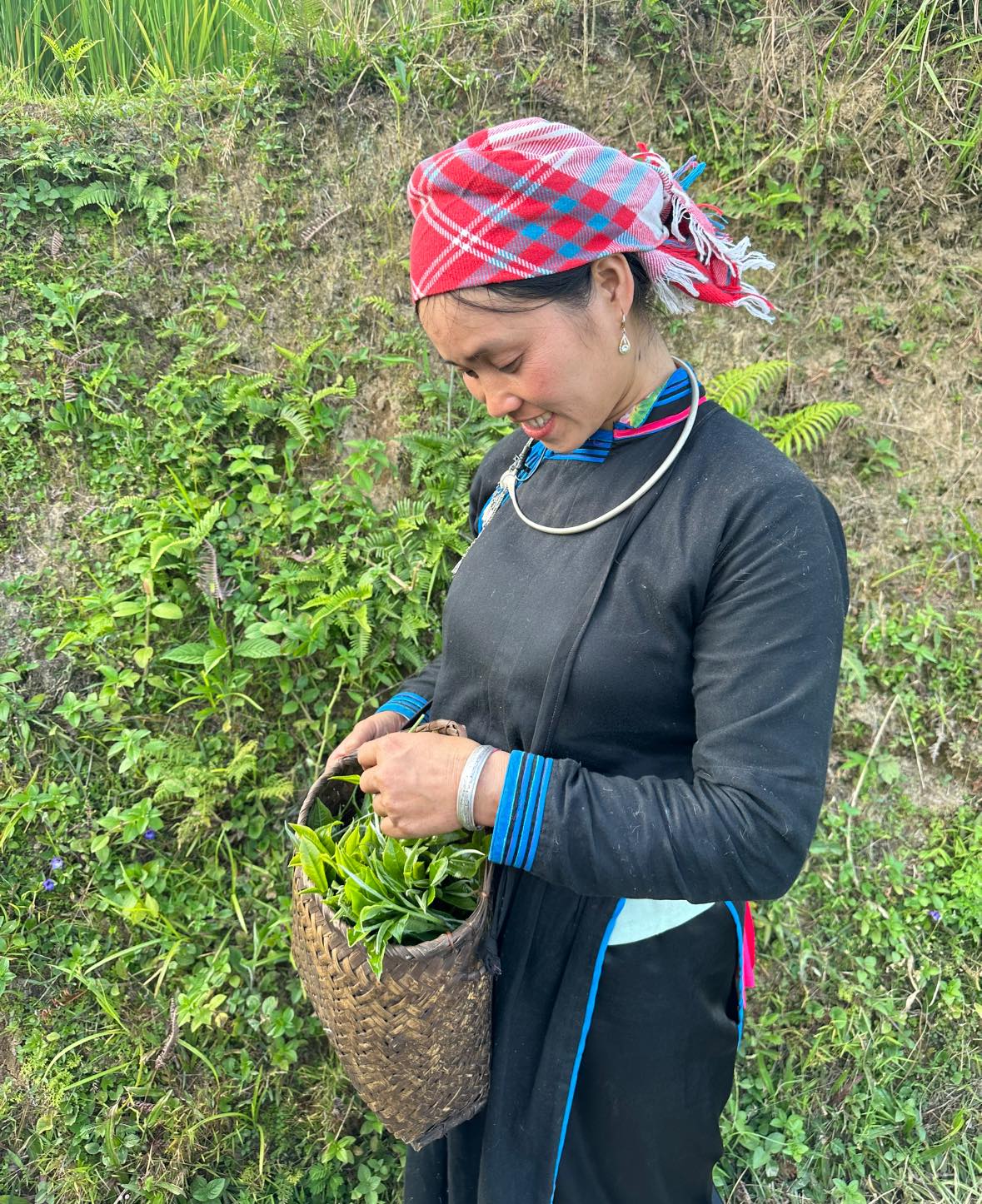 Vì sao "chị đẹp" dân tộc Tày lại trở thành hiện tượng sau Gia đình Haha: Phụ nữ phi thường dưới vẻ ngoài bình thường là đây!- Ảnh 4.