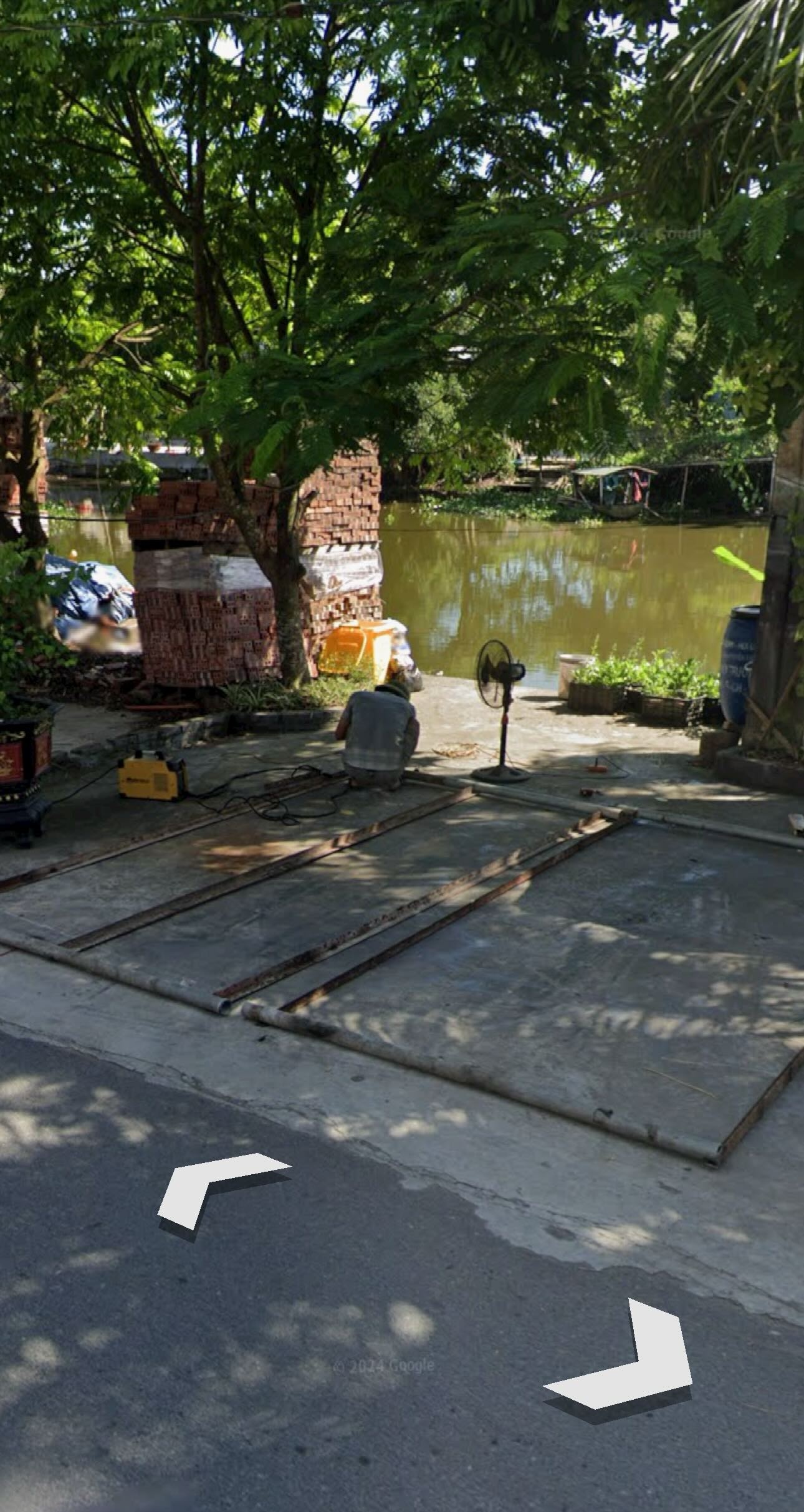 Google Maps hóa cỗ máy thời gian, thấy người thân đã mất ở ngay trước nhà: Trend này tốn nước mắt- Ảnh 5. Google Maps hóa cỗ máy thời gian, thấy người thân đã mất ở ngay trước nhà: Trend này tốn nước mắt- Ảnh 5.