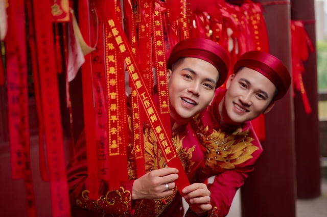Sao nam được chồng tổ chức sinh nhật hoành tráng: Tặng vòng kim cương sáng chói mắt, phát cẩu lương tới tấp - Ảnh 3. Sao nam được chồng tổ chức sinh nhật hoành tráng: Tặng vòng kim cương sáng chói mắt, phát cẩu lương tới tấp - Ảnh 3.
