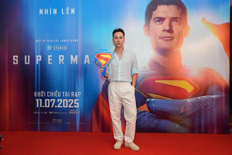 Bùng nổ phản ứng tích cực cho Superman của đạo diễn James Gunn, tương lai rực rỡ mở ra cho vũ trụ điện ảnh DC - Ảnh 11. Bùng nổ phản ứng tích cực cho Superman của đạo diễn James Gunn, tương lai rực rỡ mở ra cho vũ trụ điện ảnh DC - Ảnh 11.