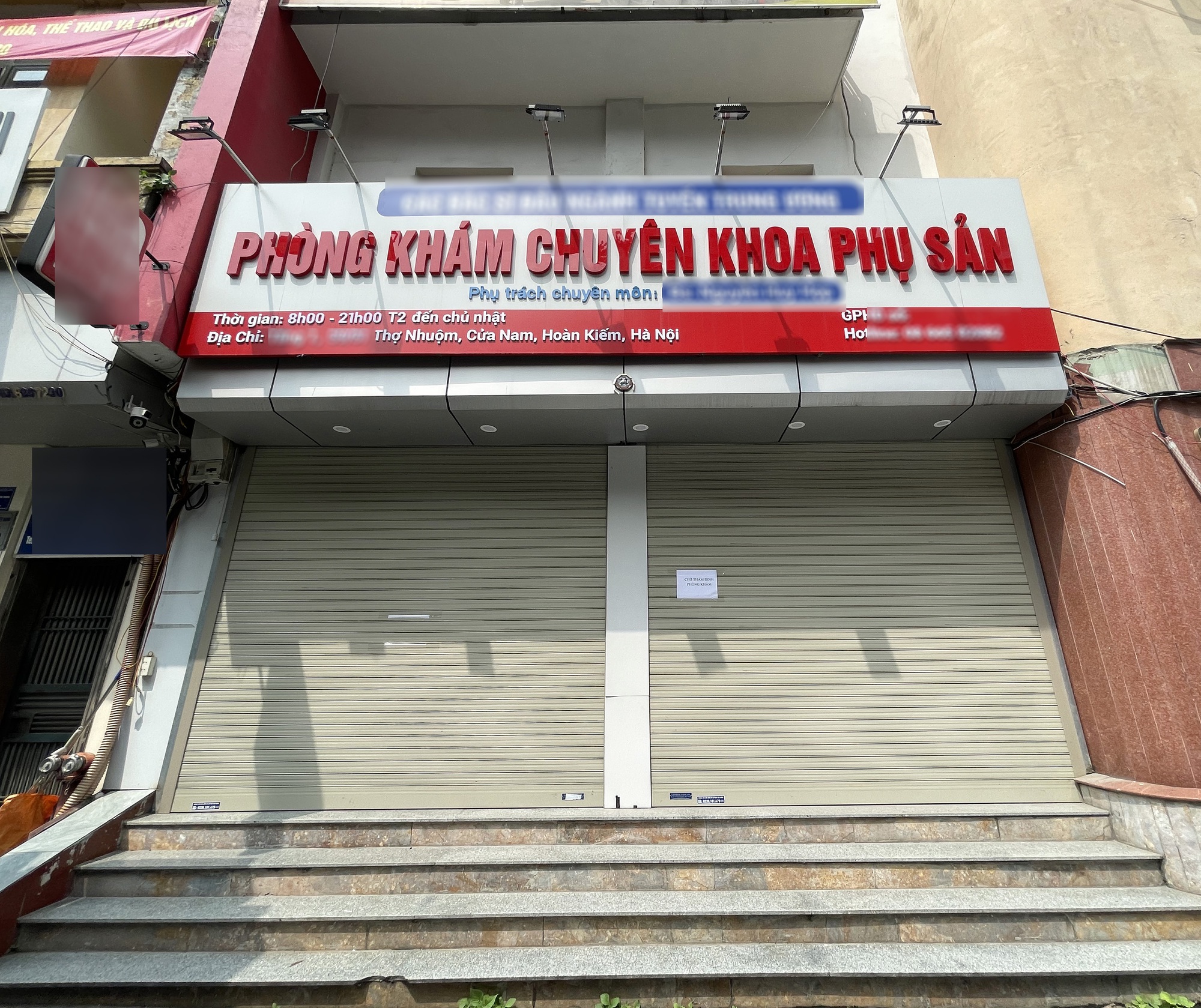 Video hàng loạt phòng khám tư nhân xung quanh BV Phụ sản Trung ương ở Hà Nội bất ngờ đóng cửa: Chuyện gì đây? - Ảnh 4. Video hàng loạt phòng khám tư nhân xung quanh BV Phụ sản Trung ương ở Hà Nội bất ngờ đóng cửa: Chuyện gì đây? - Ảnh 4.