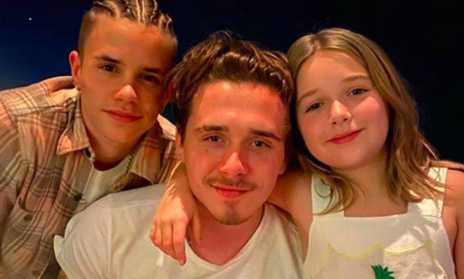 Ngắm tiểu thư Harper Beckham ngày nhỏ đáng yêu như thiên thần giờ hóa thiếu nữ phổng phao khiến ai cũng trầm trồ- Ảnh 13. Ngắm tiểu thư Harper Beckham ngày nhỏ đáng yêu như thiên thần giờ hóa thiếu nữ phổng phao khiến ai cũng trầm trồ- Ảnh 13.