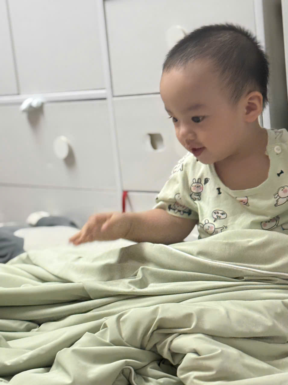 Review chăn lạnh nhà Ru9: Mềm - mát - mịn, không bị mồ hôi lưng gáy nhưng dễ thành Review chăn lạnh nhà Ru9: Mềm - mát - mịn, không bị mồ hôi lưng gáy nhưng dễ thành