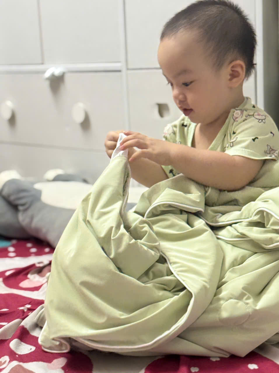 Review chăn lạnh nhà Ru9: Mềm - mát - mịn, không bị mồ hôi lưng gáy nhưng dễ thành Review chăn lạnh nhà Ru9: Mềm - mát - mịn, không bị mồ hôi lưng gáy nhưng dễ thành