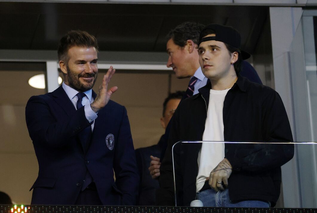 brooklyn-beckham-dad-david-beckham-6239590-1752150720720330718773-1752217158227-17522171583261548755834.jpg